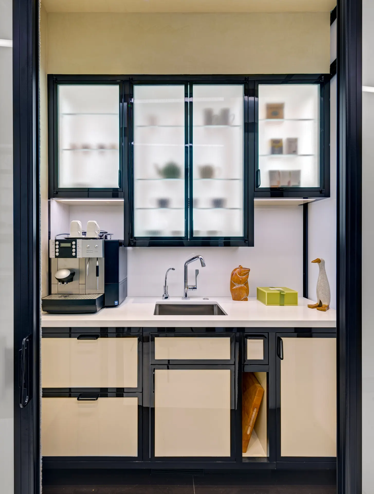 Day Kitchen — photograph 22