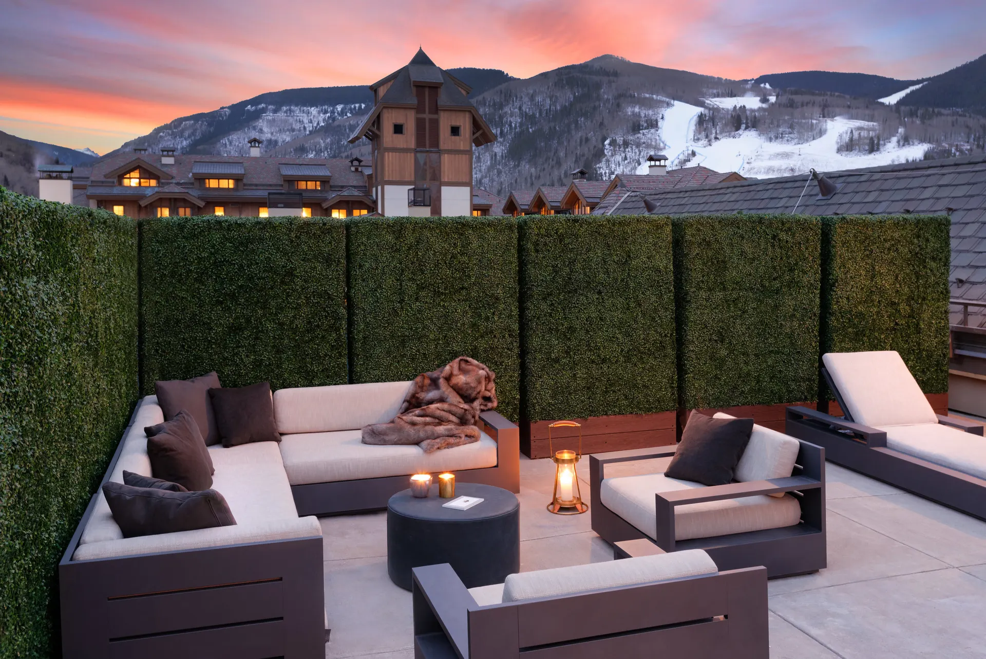 Four Seasons 9205 - Garza